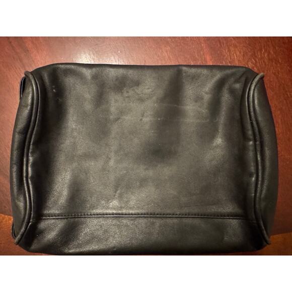 Copied - Tumi Men's Leather Toiletry Bag - Picture 5 of 7